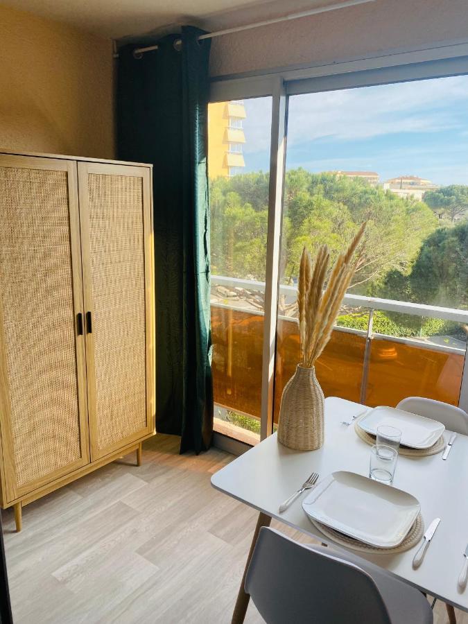 Апартаменты Studio Frejus Plage Экстерьер фото